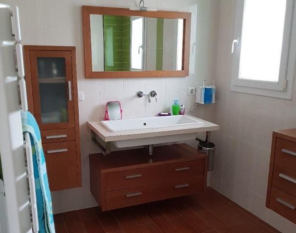 Salle de bain PMR près d'Agen